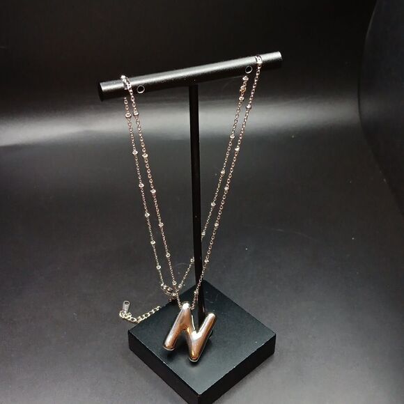 Vonkansy Puffy Initial Layered Necklace Set. Silvertone Initial N New In Box - Picture 3 of 4